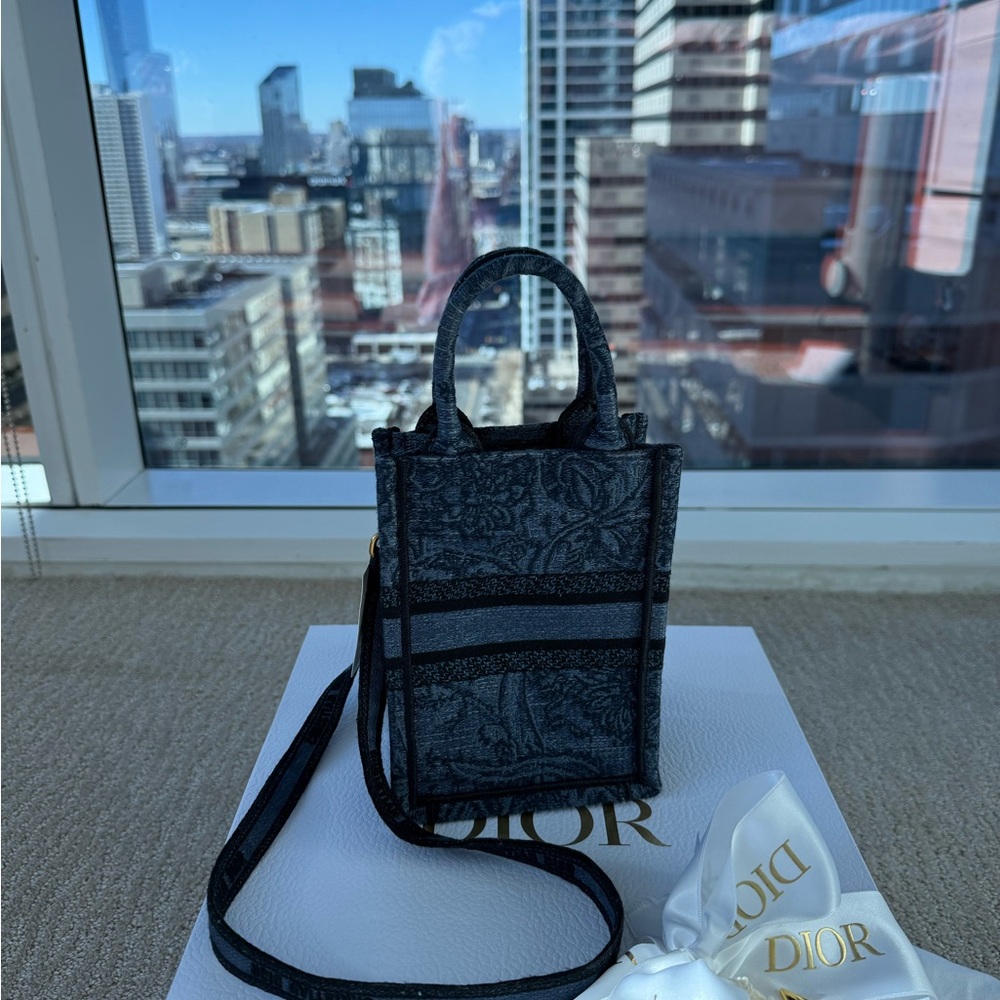 Dior Book Tote Crossbody Mini Bag - Picture 4 of 8